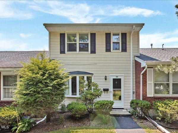 165 Hague Boulevard, Unit # B, Glenmont, NY 12077