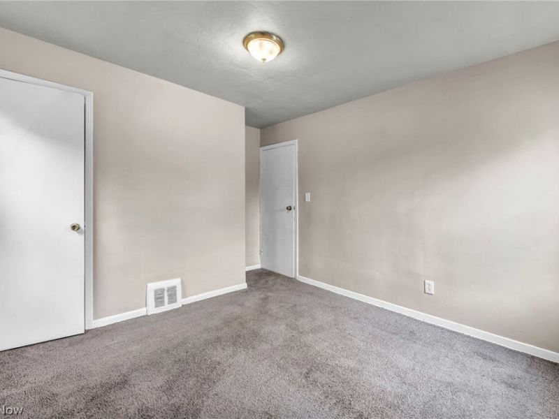 10212 Benham Avenue , Cleveland, OH 44105 Photo 12