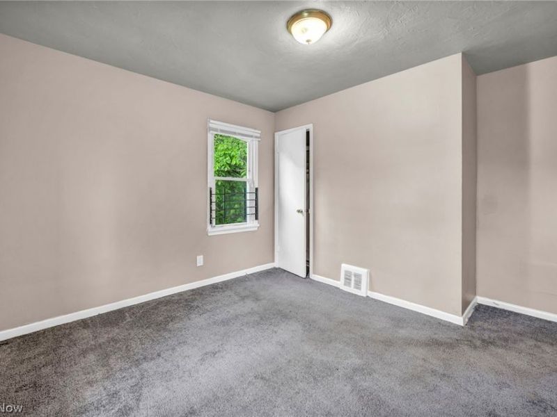 10212 Benham Avenue , Cleveland, OH 44105 Photo 13