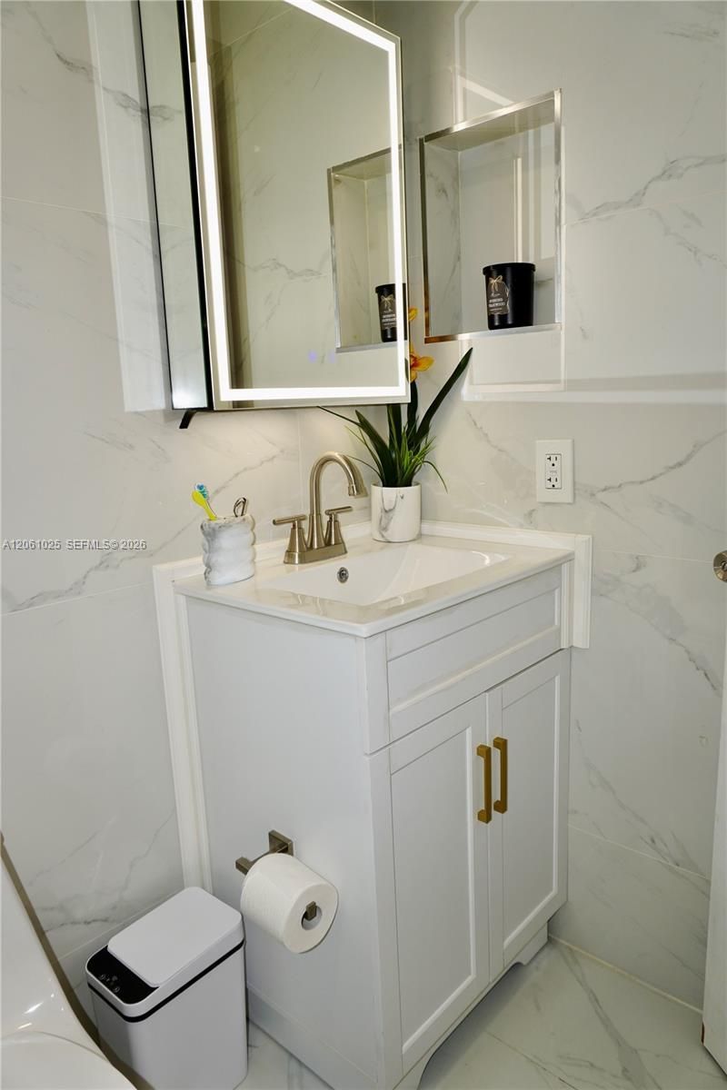 8408 SW 208th Ter, Cutler Bay, FL 33189 Photo