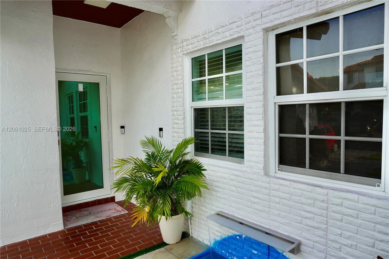 8408 SW 208th Ter, Cutler Bay, FL 33189 Photo