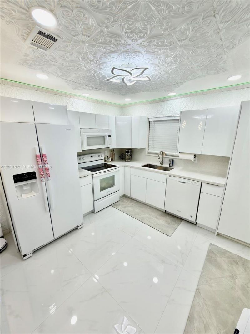 8408 SW 208th Ter, Cutler Bay, FL 33189 Photo