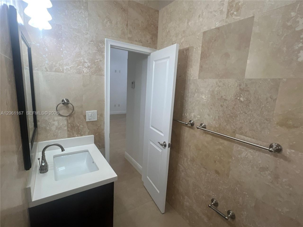 2268 SW 8th St , Unit 3, Miami, FL 33135 Photo