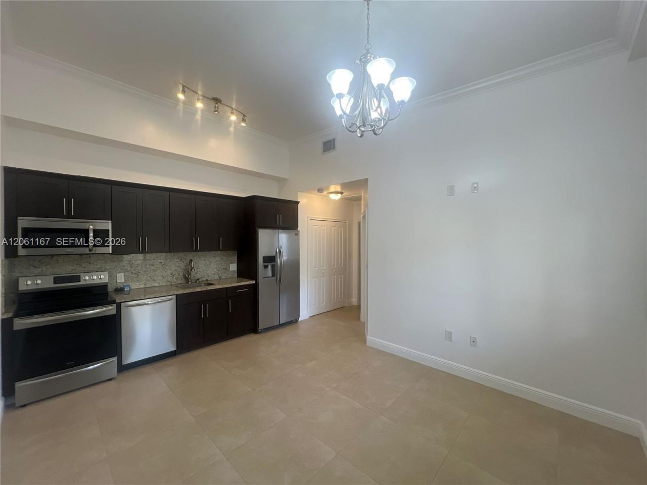 2268 SW 8th St , Unit 3, Miami, FL 33135 Photo