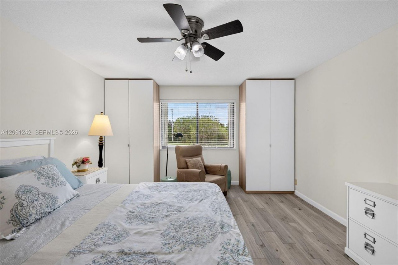 16431 Blatt Blvd, Unit 202, Weston, FL 33326 Photo
