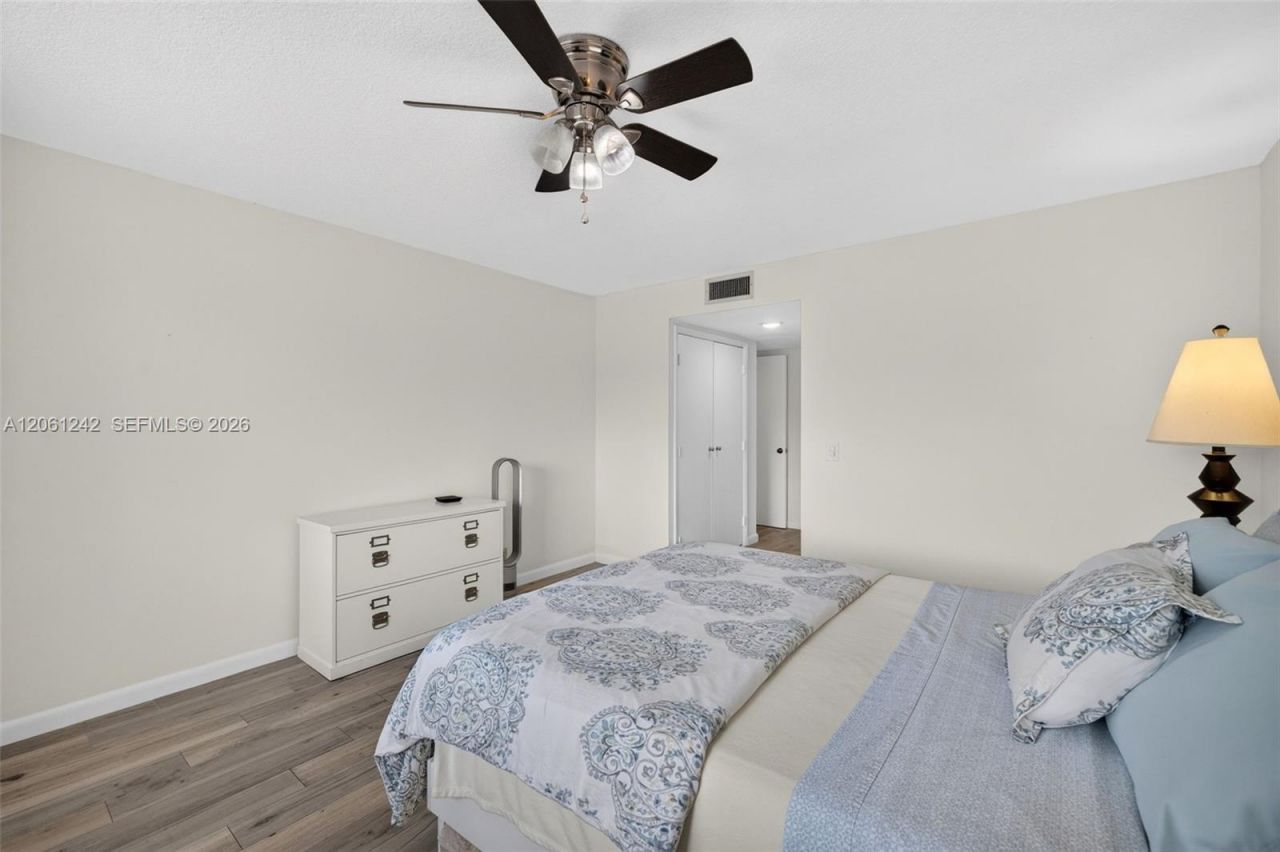 16431 Blatt Blvd, Unit 202, Weston, FL 33326 Photo