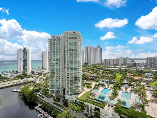 250 Sunny Isles Blvd , Unit 3-PH5, Sunny Isles Beach, FL 33160