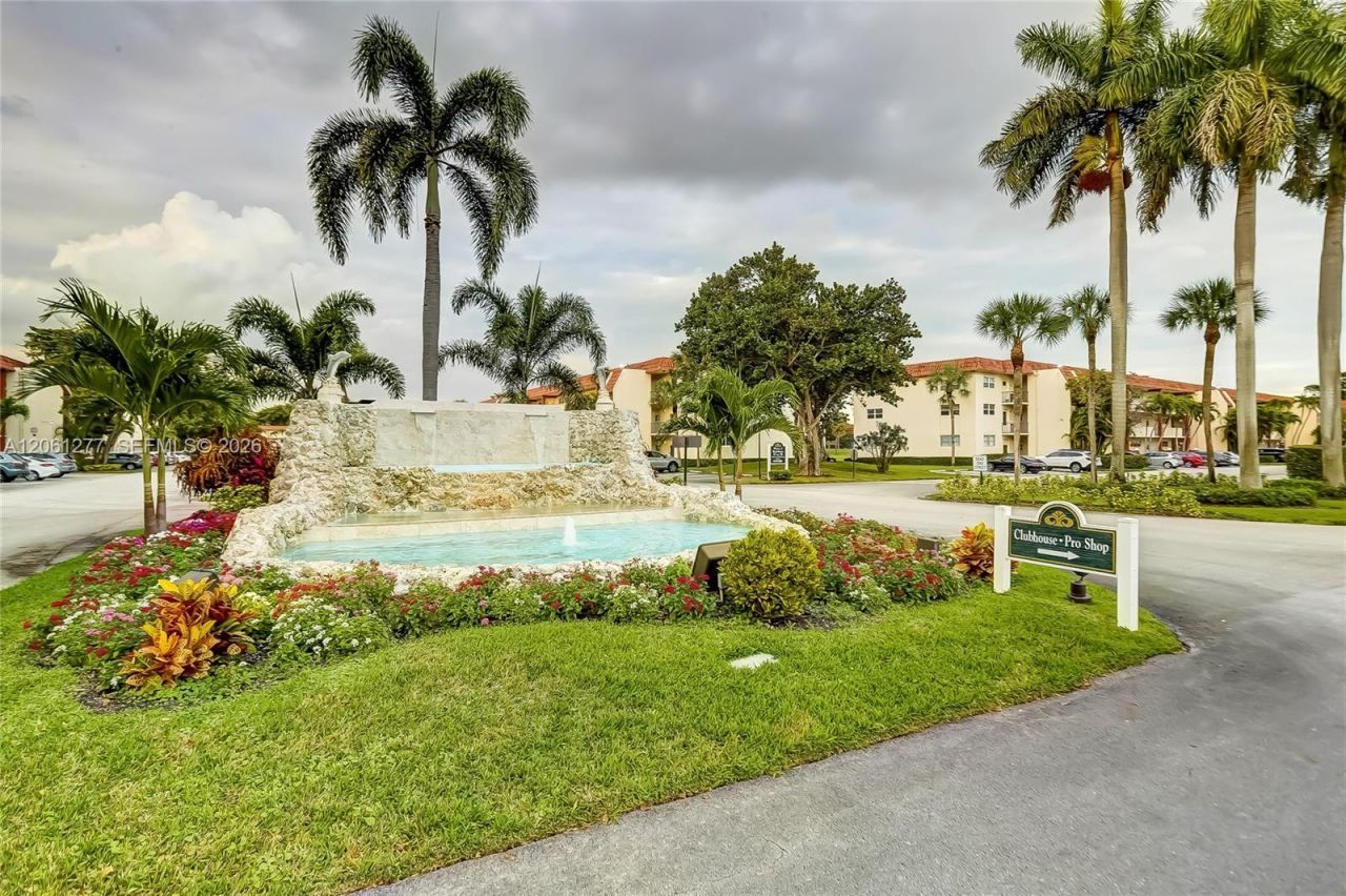 8941 S Hollybrook Blvd , Unit 202, Pembroke Pines, FL 33025 Photo