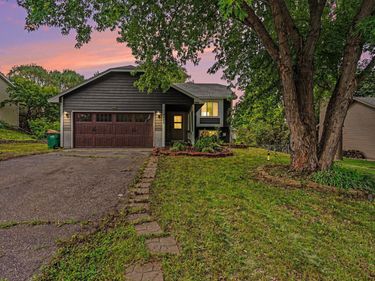 4449 W 144th Street, Savage, MN 55378