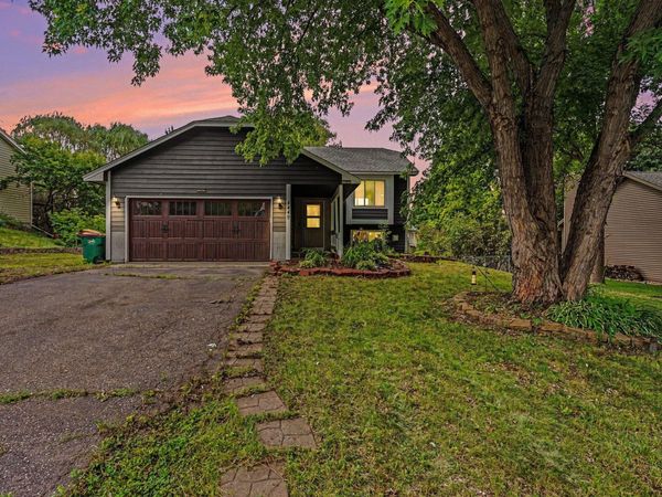 4449 W 144th Street , Savage, MN 55378