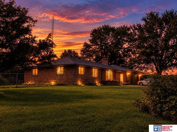 2259 Co Rd V, Dewitt, NE 68341