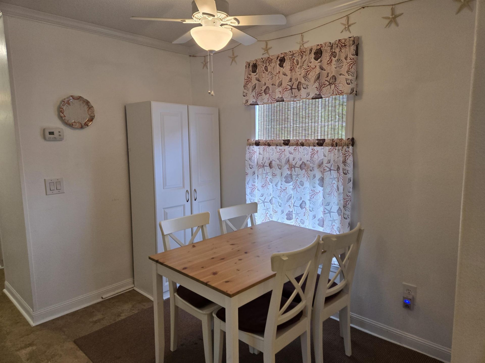 466 W Banks Dr.  Photo 13