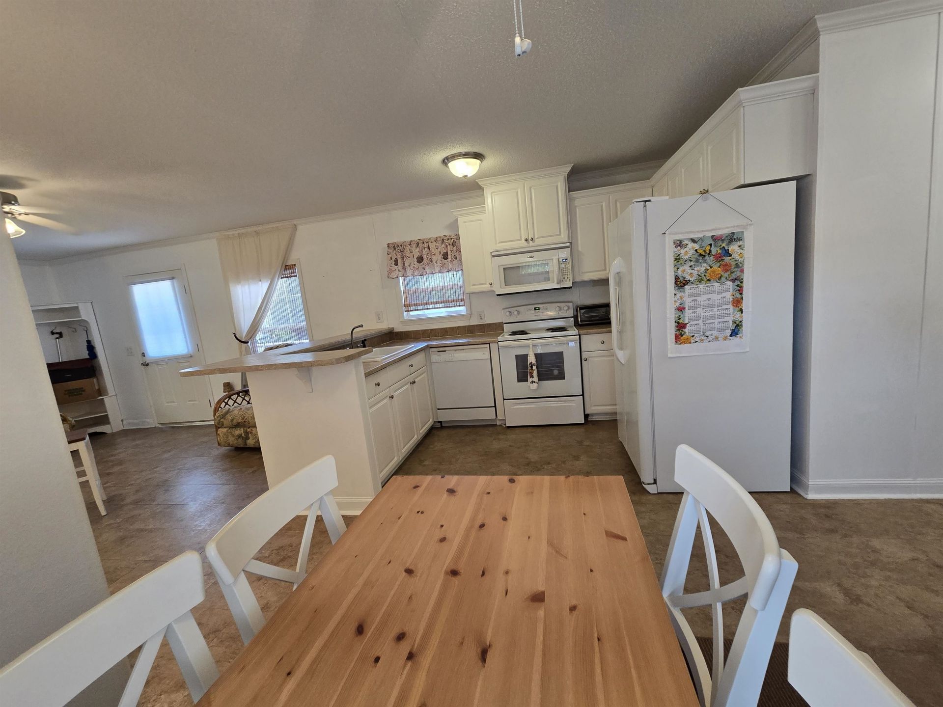 466 W Banks Dr.  Photo 15