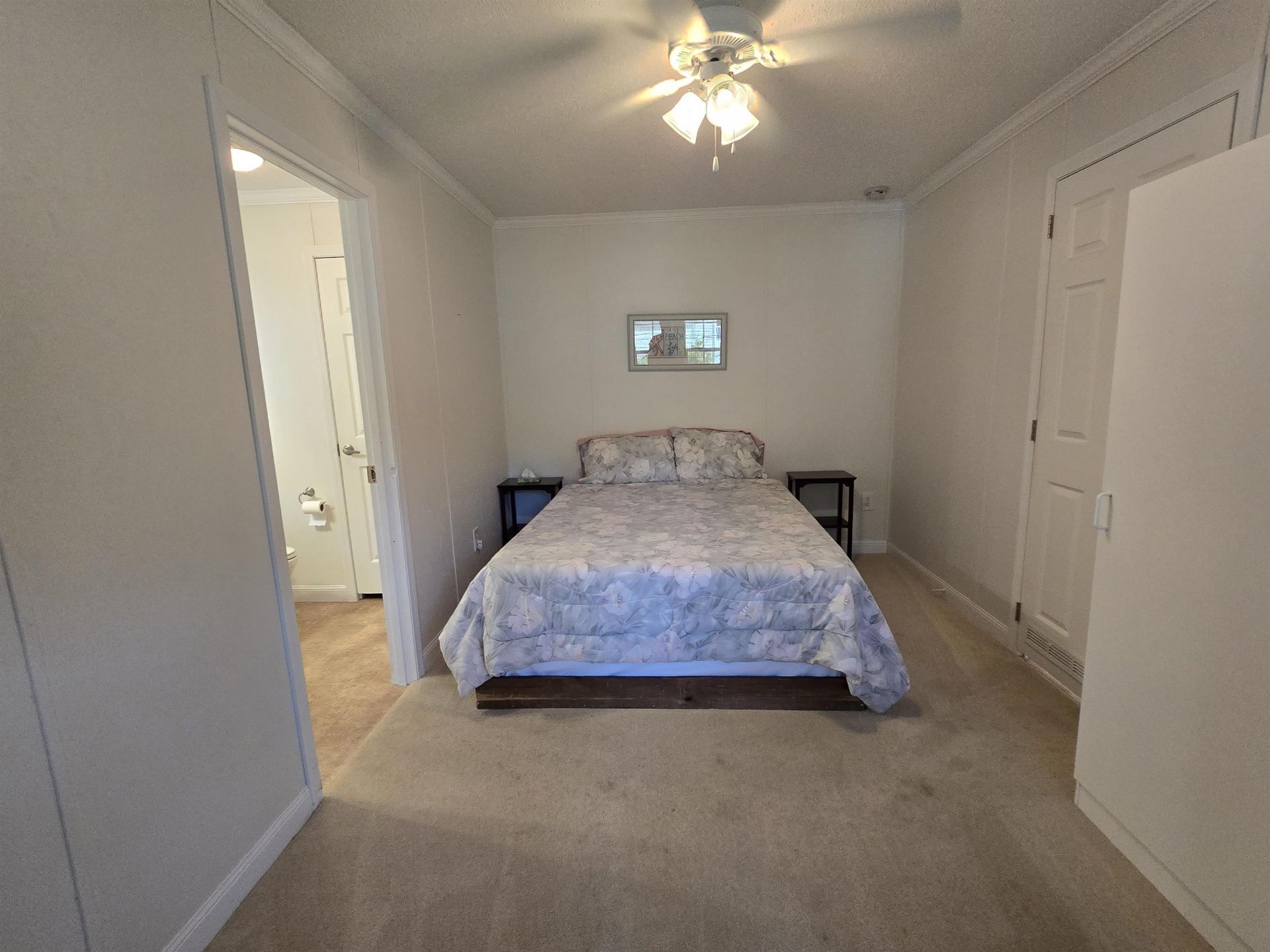 466 W Banks Dr.  Photo 17