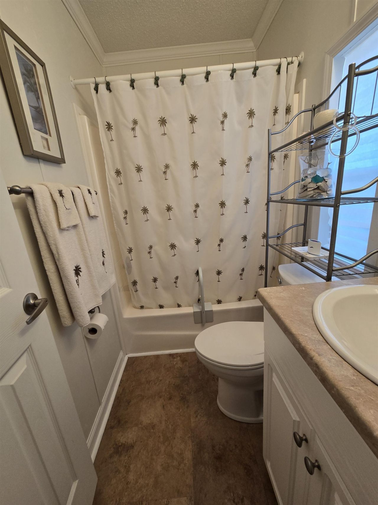 466 W Banks Dr.  Photo 22