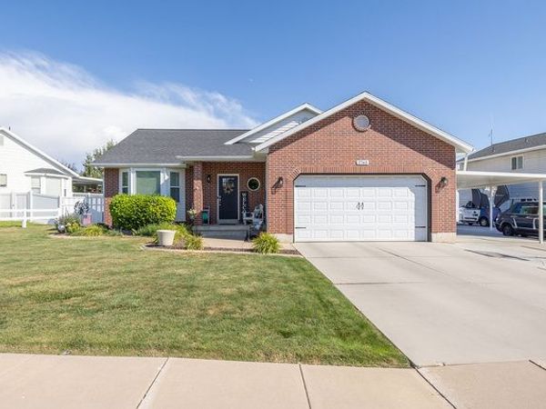 2765 W LINDI WAY N, Layton, UT 84041