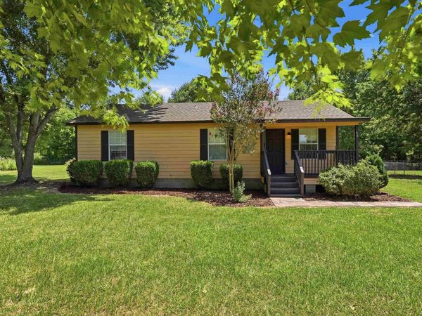60 Azalea Loop, Conway, AR 72032