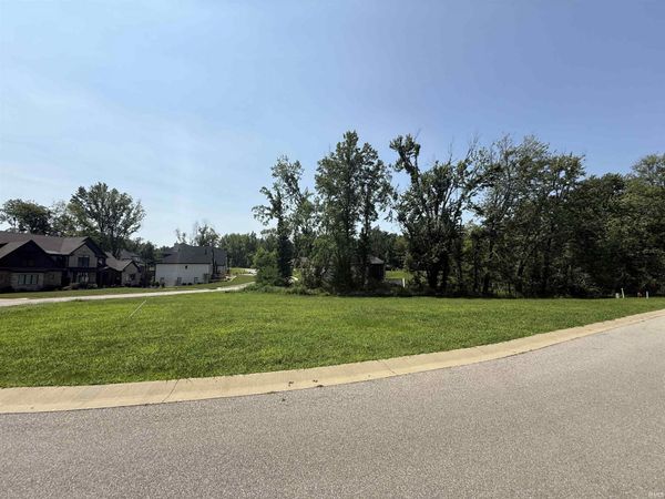 2615 Creek Drive Drive, Newburgh, IN 47630