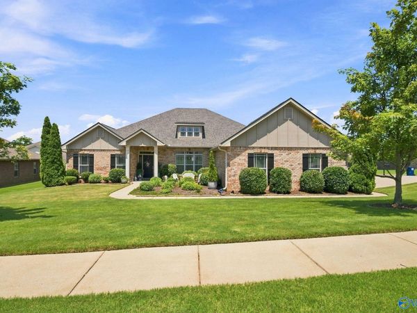 12 Nutcracker Lane SW, Huntsville, AL 35824