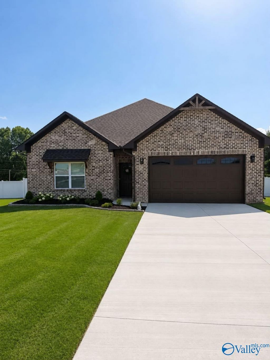 310 Krimson Circle, Albertville, AL 35951 Main Photo