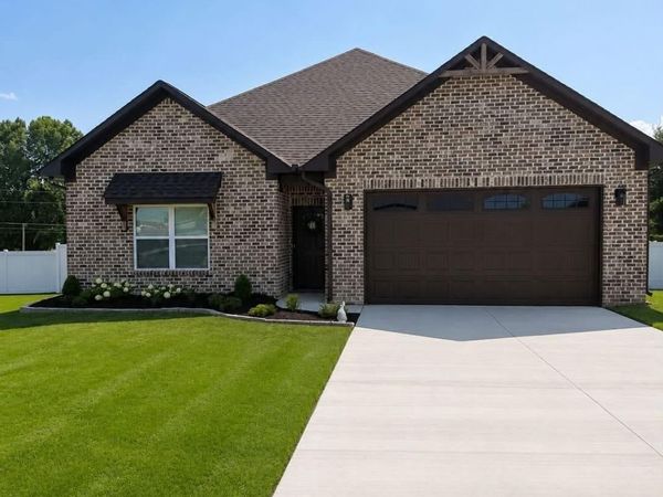 310 Krimson Circle, Albertville, AL 35951