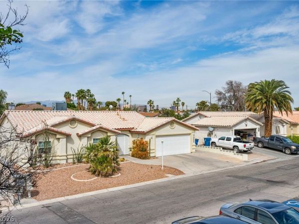 5222 Mandalay Springs Drive , Unit 201, Las Vegas, NV 89120