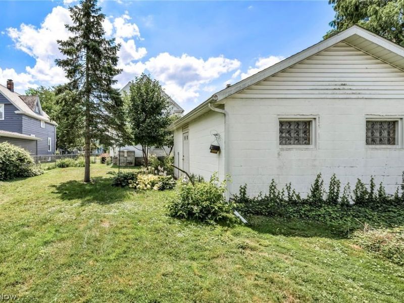 124 Cornell Avenue , Elyria, OH 44035 Photo 8