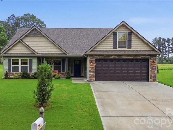 82 Mae Miller Road, Columbus, NC 28722