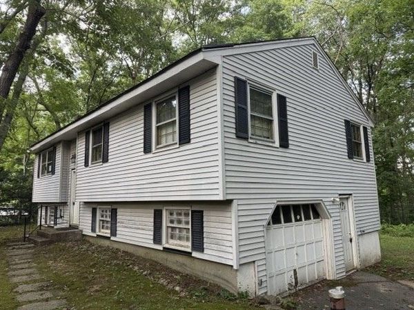 71 Shepard Rd, Sturbridge, MA 01566