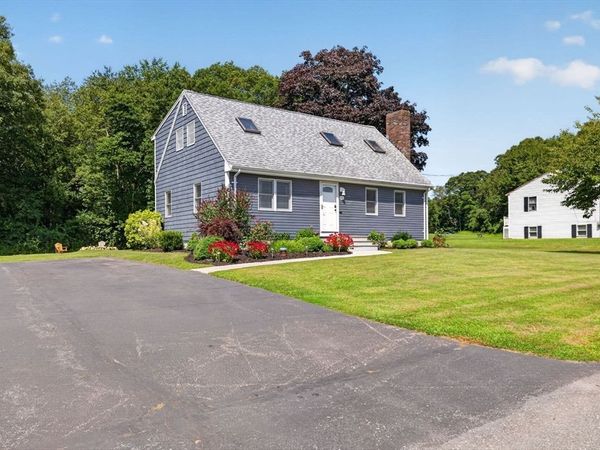 19 Majocka Dr, Westport, MA 02790