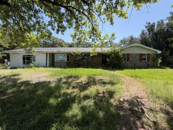 17452 E US Hwy 270 , Hartshorne, OK 74547