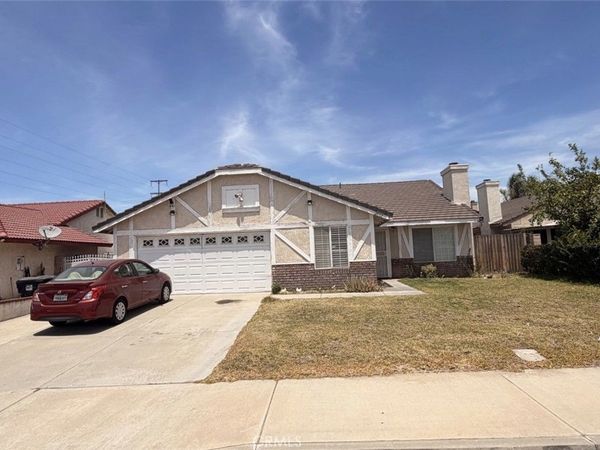 2882 Pleasant Court, Rialto, CA 92376