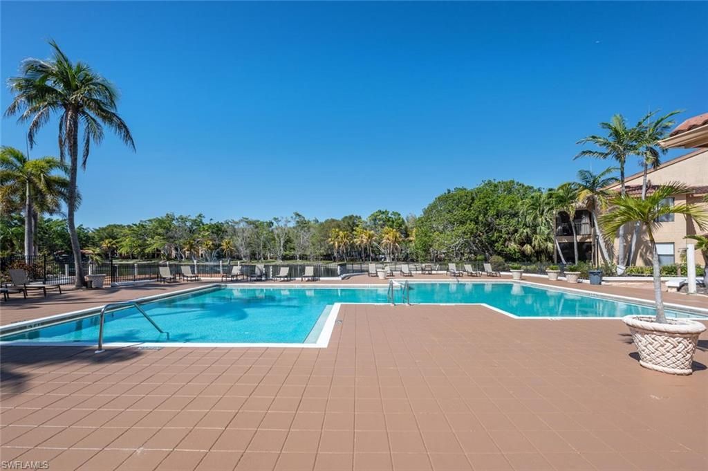 2190 Arbour Walk Cir, Unit 2221, Naples, FL 34109 Photo