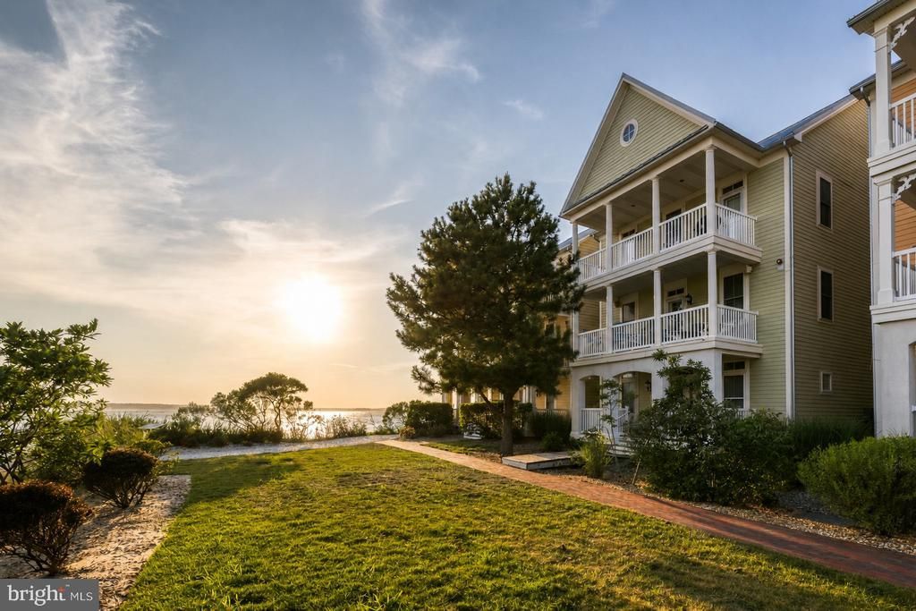 5 BEACH SIDE MEWS , OCEAN CITY, MD 21842