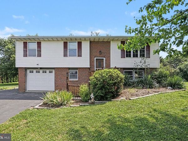 152 BRIAN DRIVE , EPHRATA, PA 17522