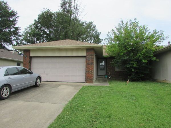 3439 S Geri Court , Springfield, MO 65807