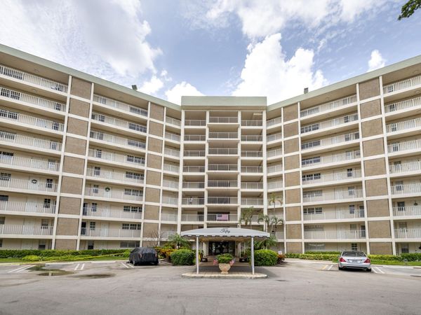 3090 N Course Drive, Unit 508, Pompano Beach, FL 33069