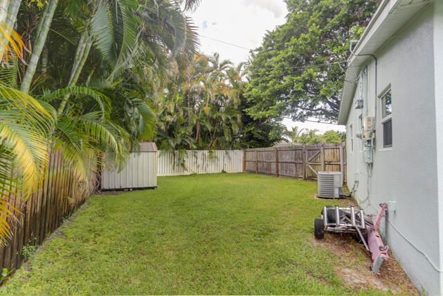 1133 7th Street, Lake Park, FL 33403 Photo