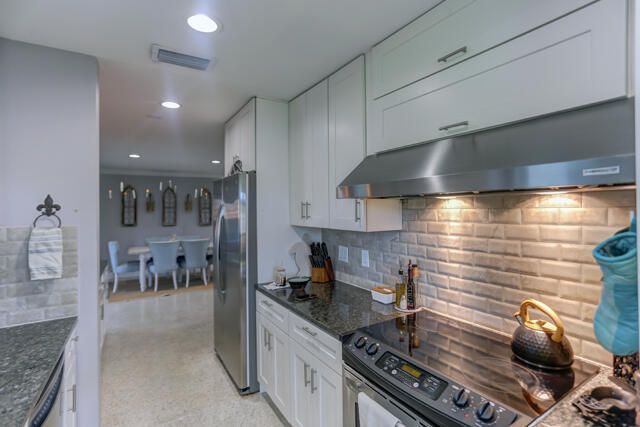 1133 7th Street, Lake Park, FL 33403 Photo