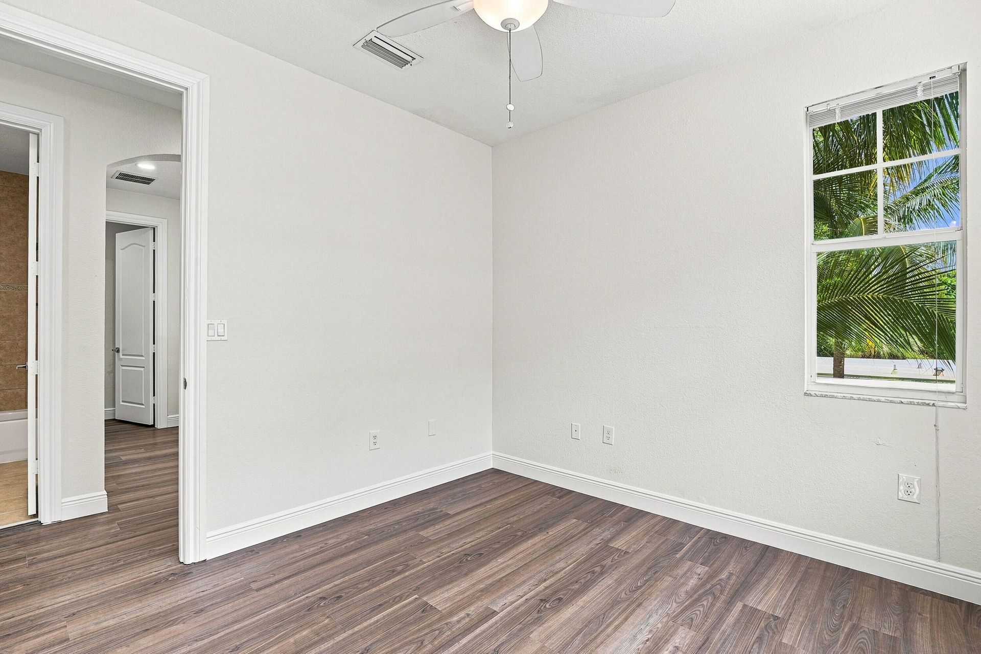 219 N L Street, Unit 100, Lake Worth Beach, FL 33460 Photo