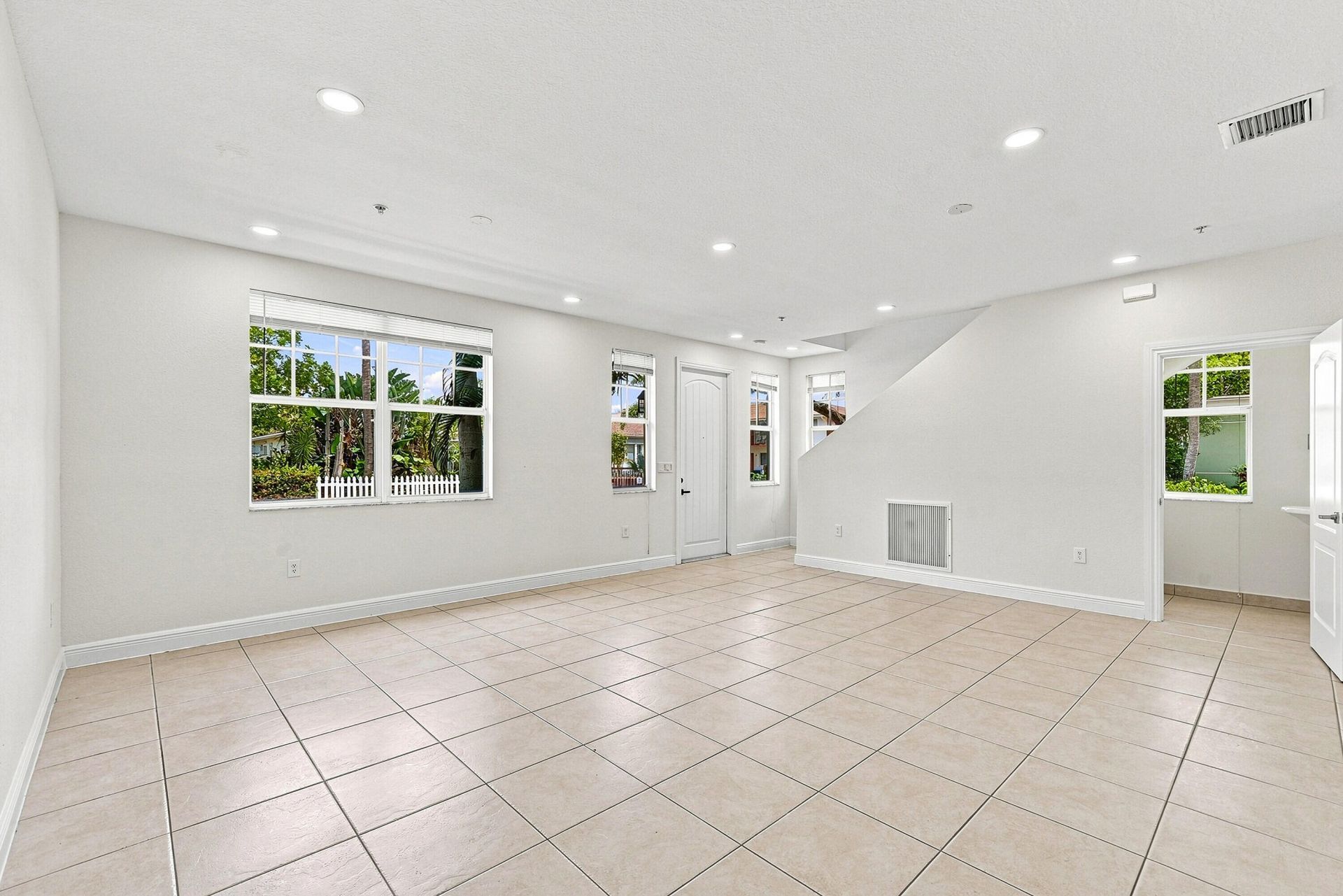219 N L Street, Unit 100, Lake Worth Beach, FL 33460 Photo