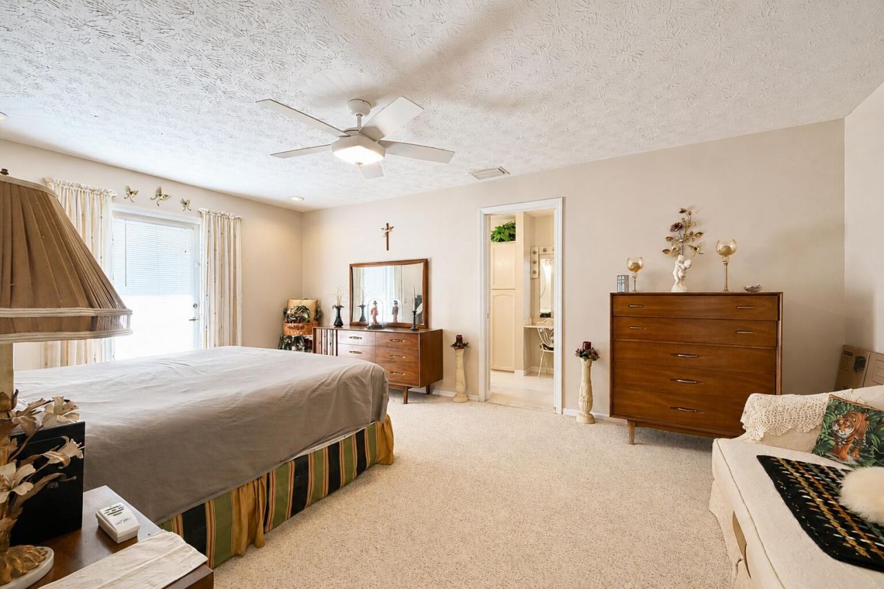 8690 Shadylake Lane, Fort Pierce, FL 34947 Photo