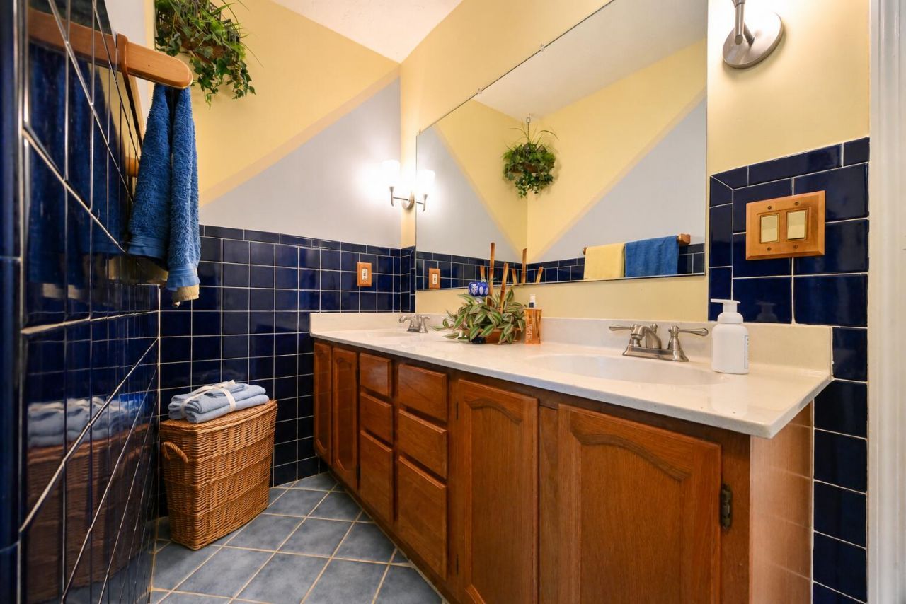 8690 Shadylake Lane, Fort Pierce, FL 34947 Photo