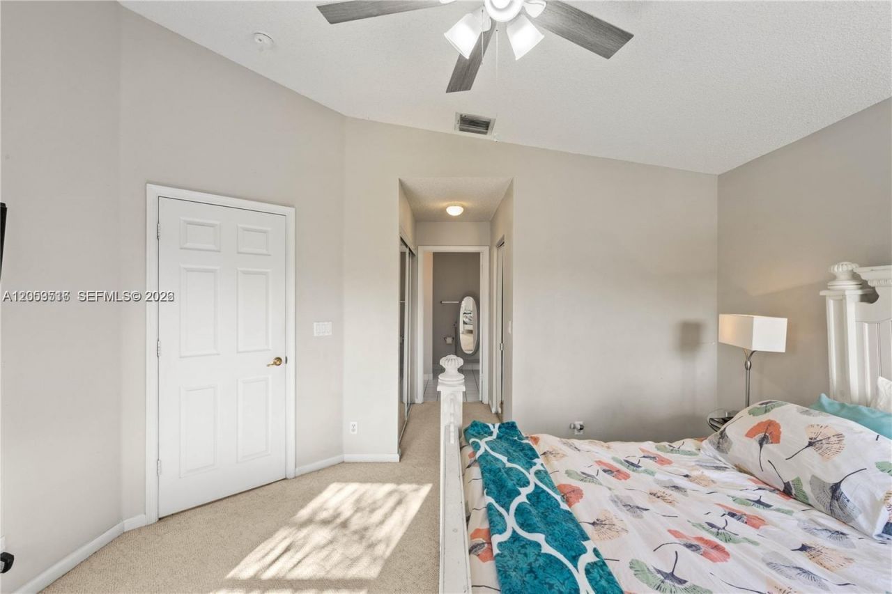 112 Caribe Ct, Greenacres, FL 33413 Photo