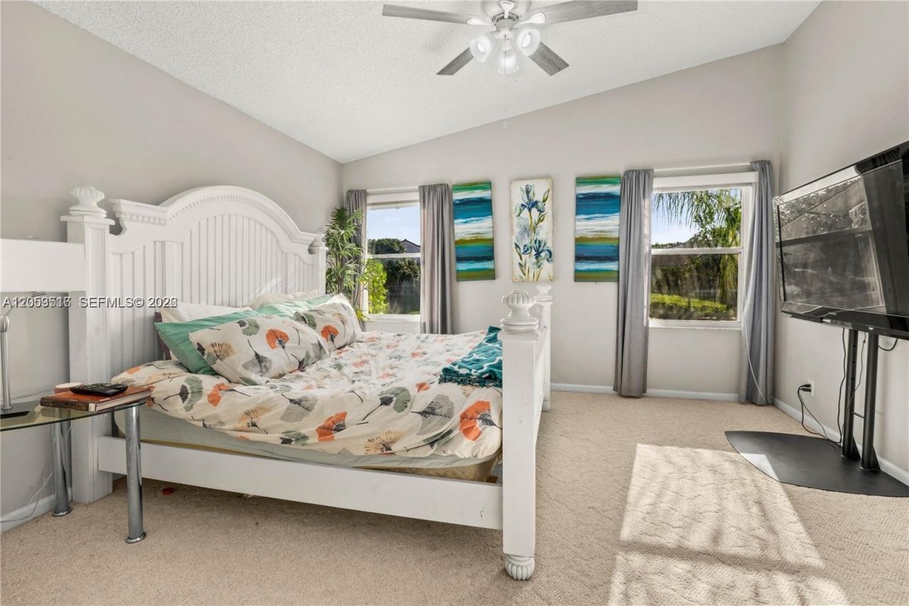 112 Caribe Ct, Greenacres, FL 33413 Photo