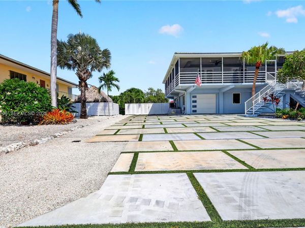 2557 Sombrero Blvd , Marathon, FL 33050
