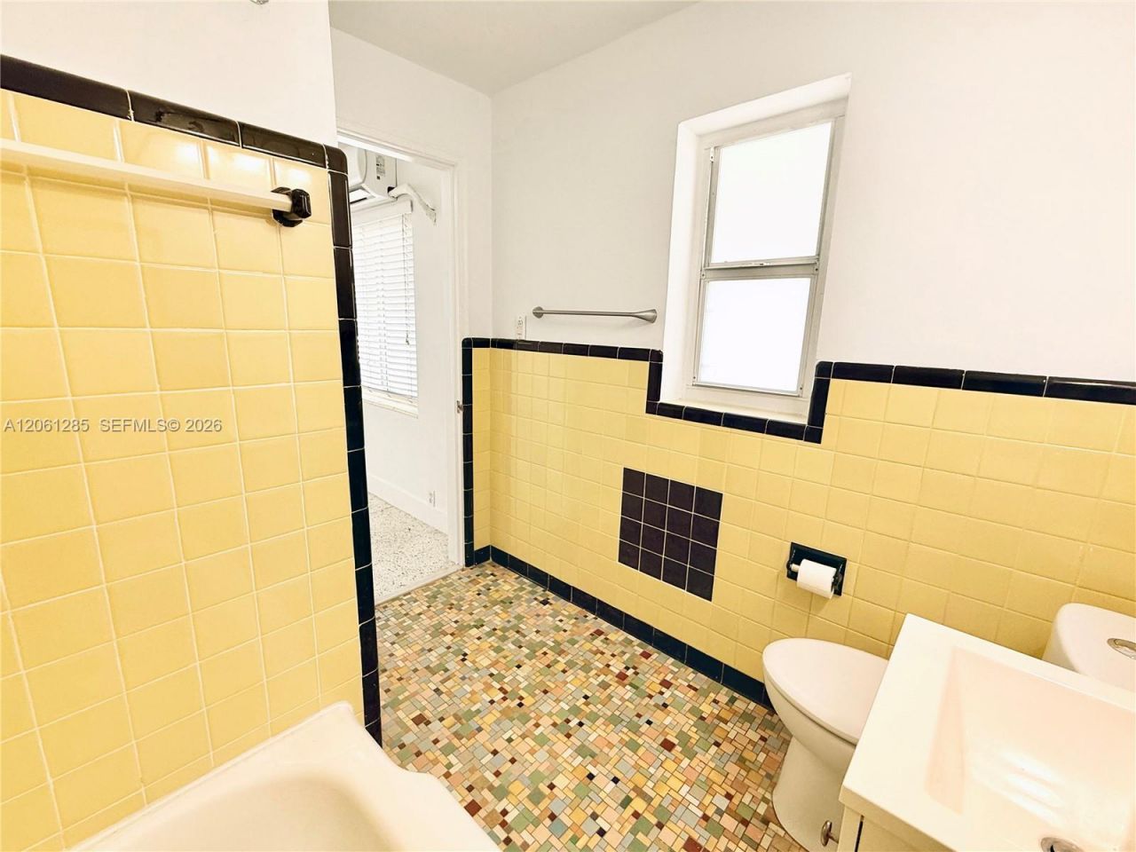 7400 Harding Ave, Unit 5, Miami Beach, FL 33141 Photo