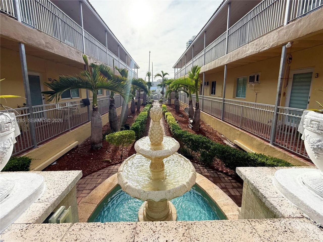 7400 Harding Ave, Unit 5, Miami Beach, FL 33141 Photo