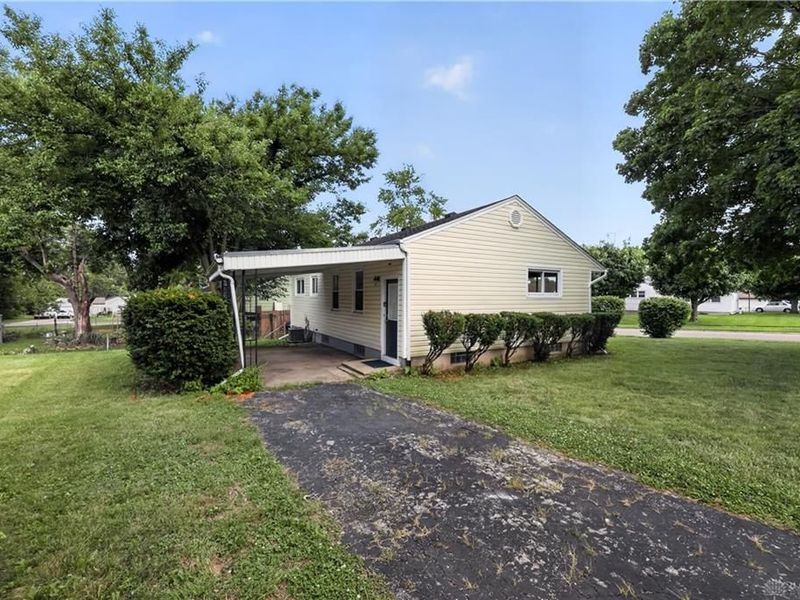 1801 Willamet Road, Dayton, OH 45429 Photo 2