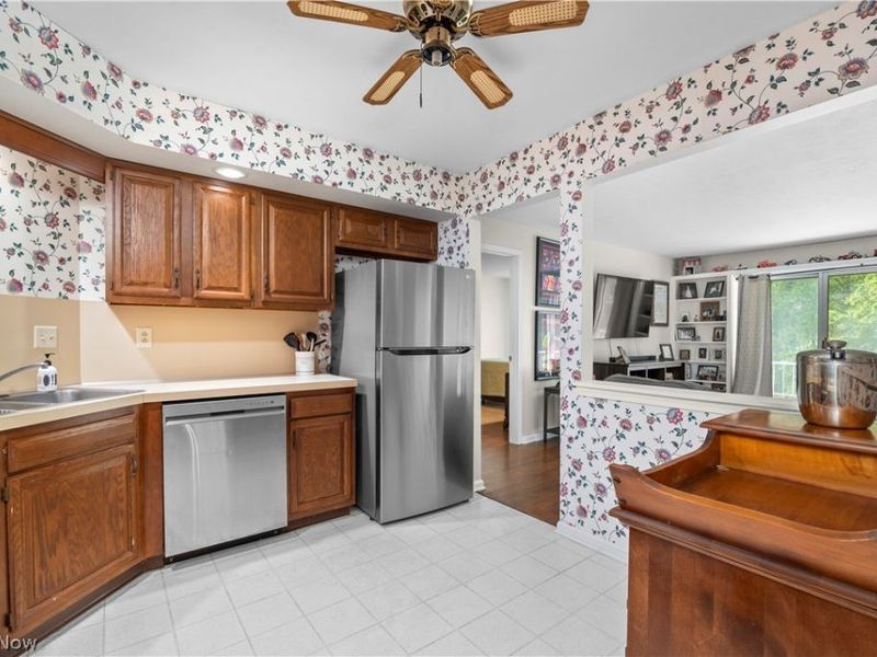 4704 Venice Heights Boulevard , Unit 216, Sandusky, OH 44870 Photo 16